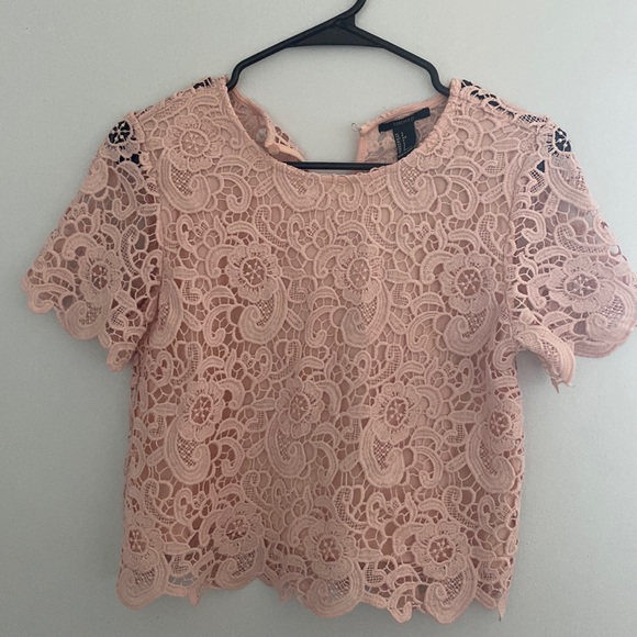Dusty pink forever 21 cropped lace top - Picture 1 of 2